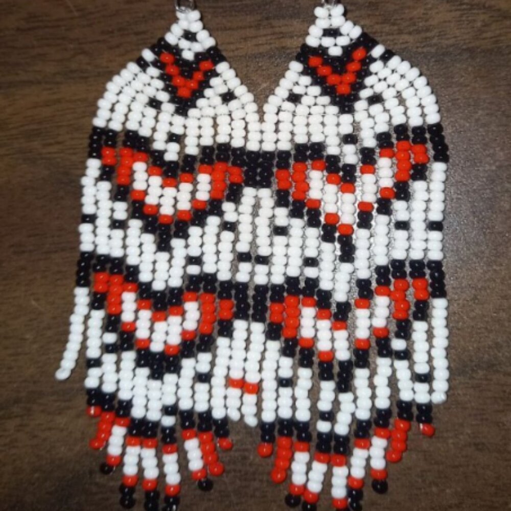 🖤❤️ Handmade Heart Beaded Earrings ❤️🖤